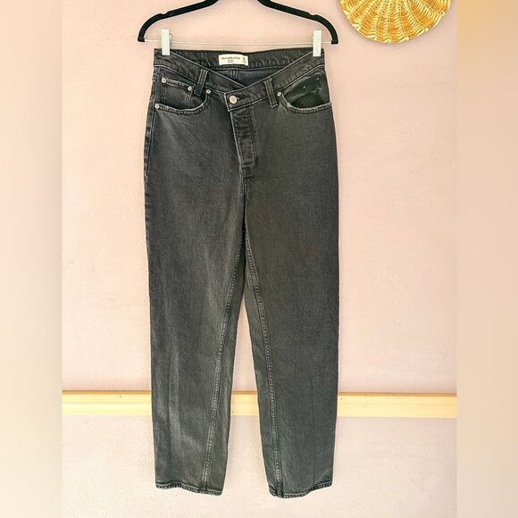 Abercrombie & Fitch The Dad High Rise Crossover Black Denim Jeans Size 26 - Picture 2 of 4